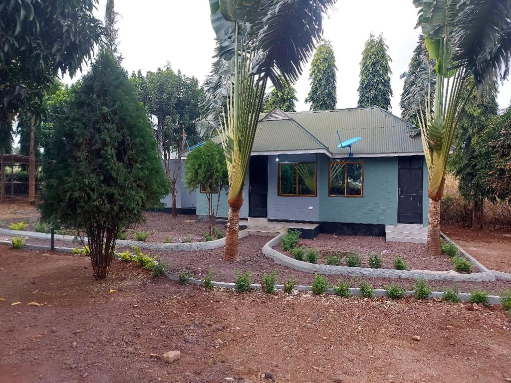 Maro Homestay outside view in Moshi